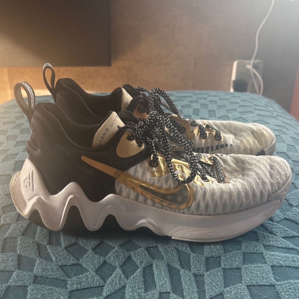 Nike Giannis Immortality Black and Gold